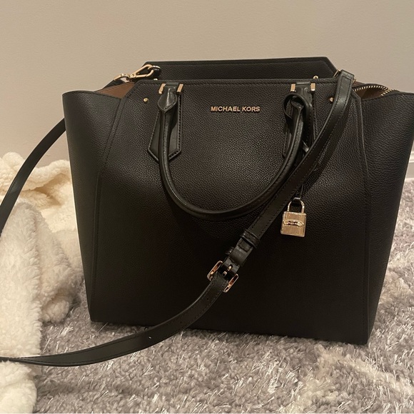 NEW Michael Kors Black Leather Tote with Two Charms Adjustable Strap - Picture 11 of 11